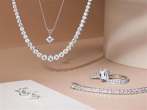 timeless luxury jewelry